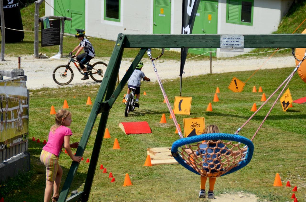 Alpska Perla Apartments Cerkno Eksteriør billede